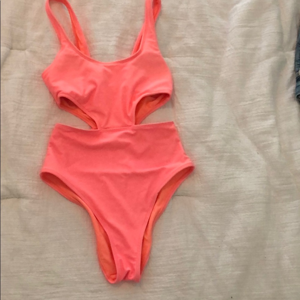AMERICAN EAGLE ONE PIECE